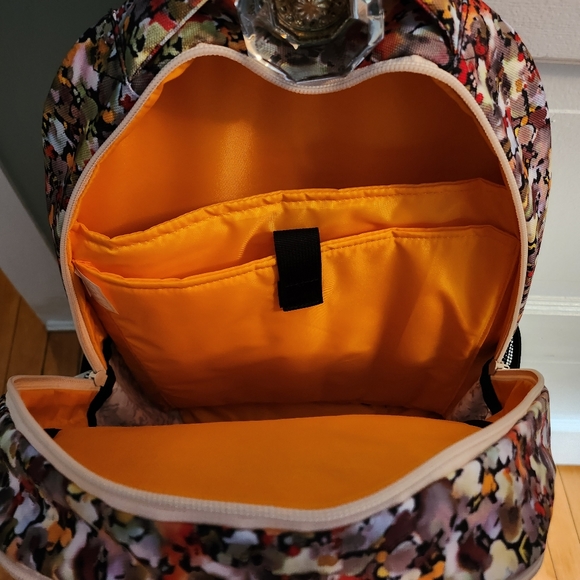 Kavu in bloom burst - Picture 9 of 9